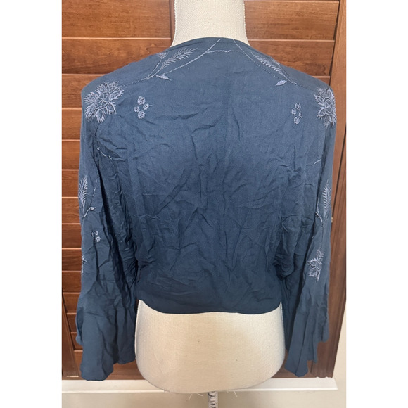 Lucky Brand Teal Green Embroidered Wrap Tie Front Blouse Sz XS/S Boho - Picture 4 of 7